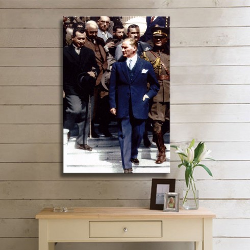Atatürk  Meclisten Çıkarken Kanvas Tablo