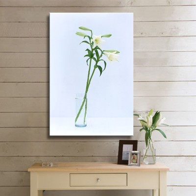 Vazoda ki Beyaz Zambaklar Dikey Kanvas Tablo